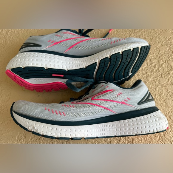 Brooks Glycerin 19 Gray Pink Running Shoes  1203431B110 Women’s Size 9 CLEAN - Picture 13 of 15